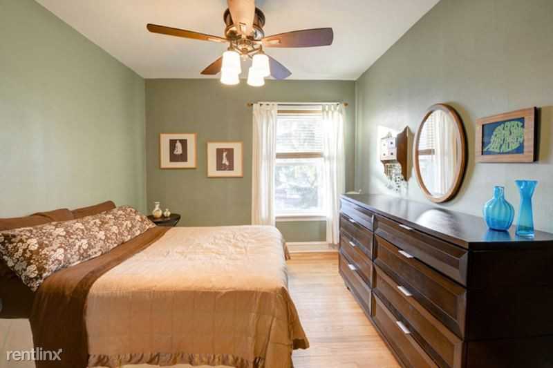 536 E Mountain Rd - Photo 3 of 7