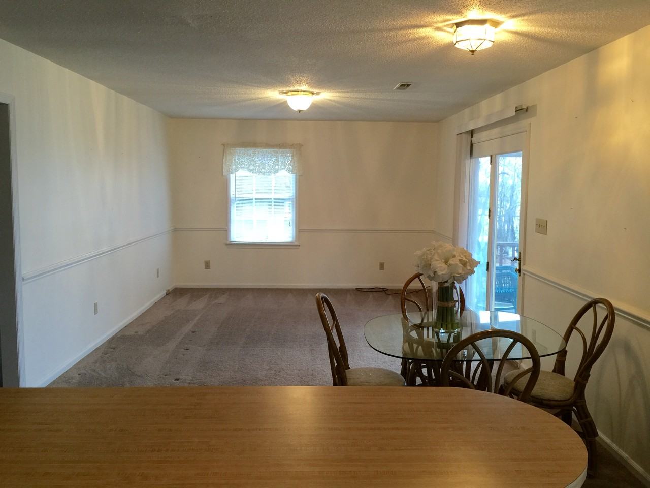 188 Woodbury Rd - Photo 3 of 10