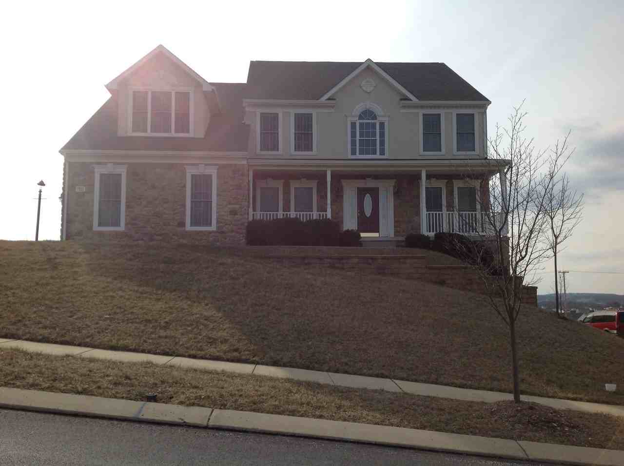 7832 Player Blvd - Photo 2 of 19