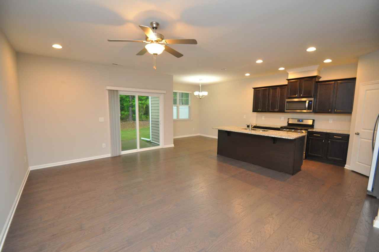 205 Zante Currant Rd - Photo 3 of 37