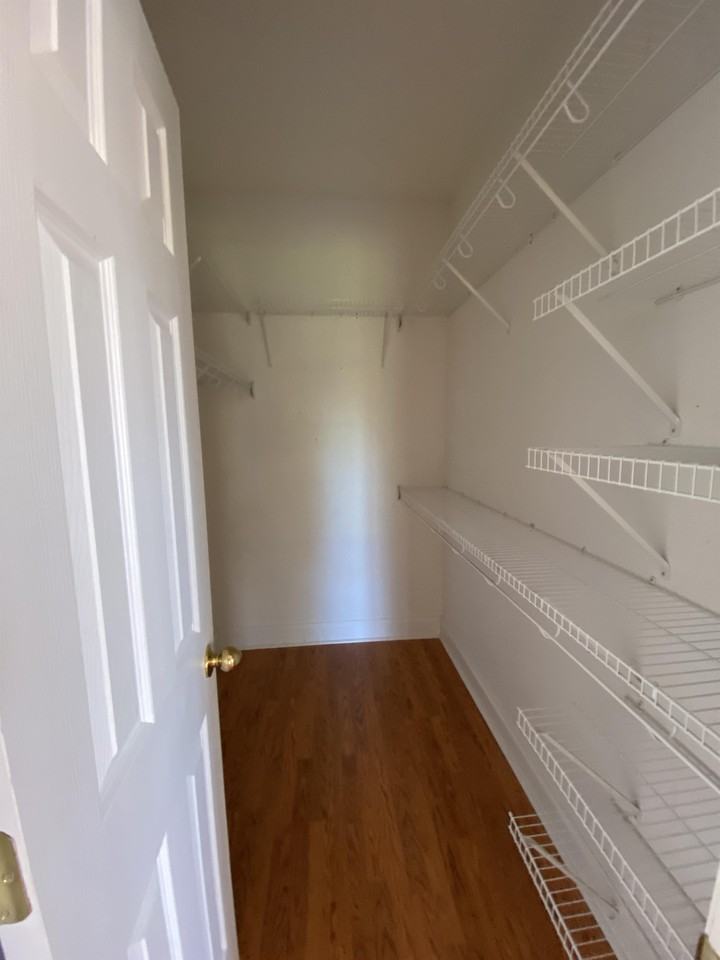 208 Summergrass Dr #1 - Photo 5 of 24
