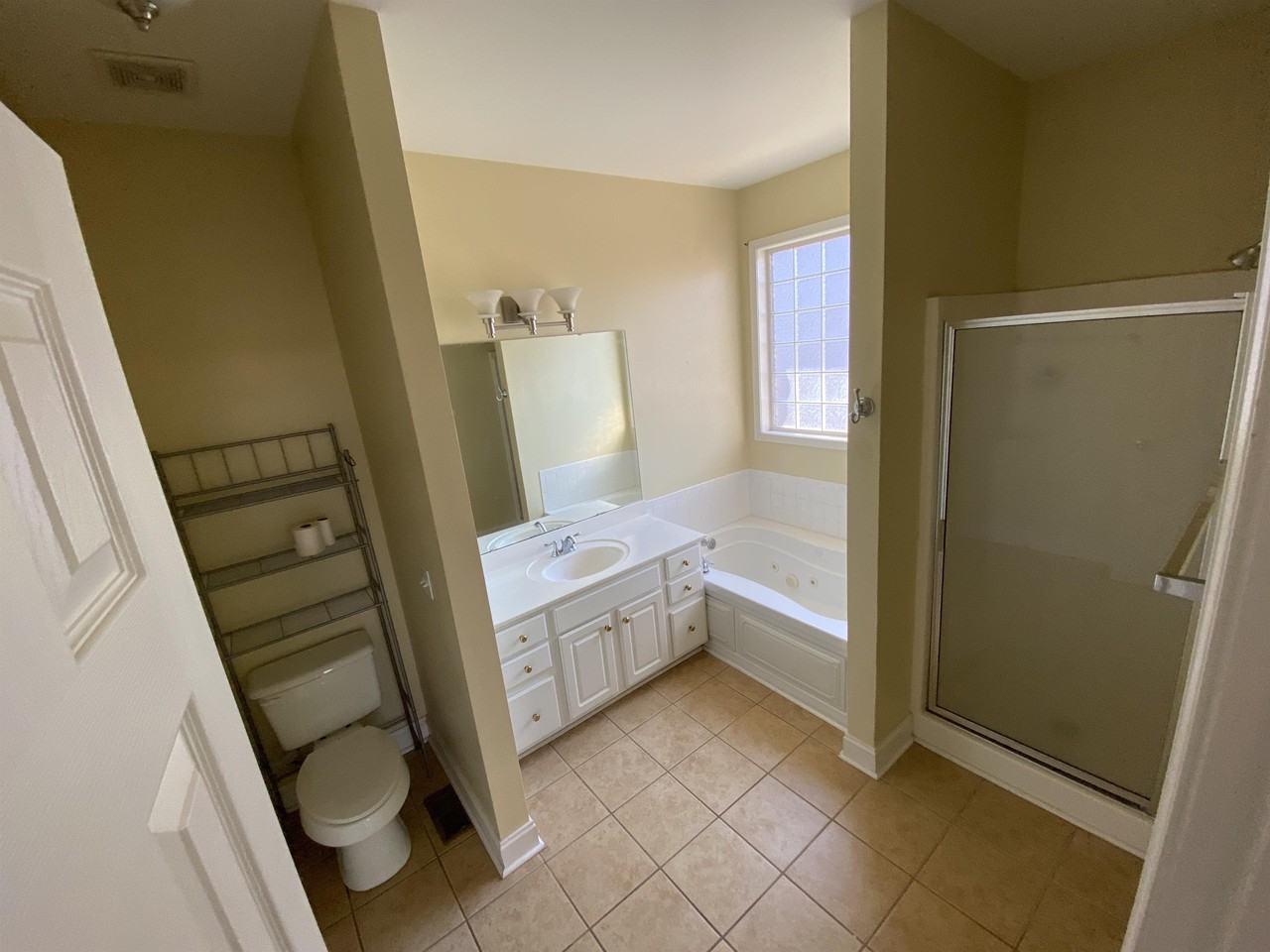 208 Summergrass Dr #1 - Photo 6 of 24