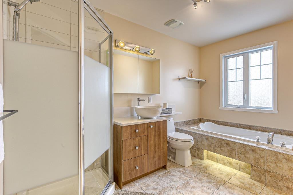 4550 Croissant Orange - Photo 5 of 14