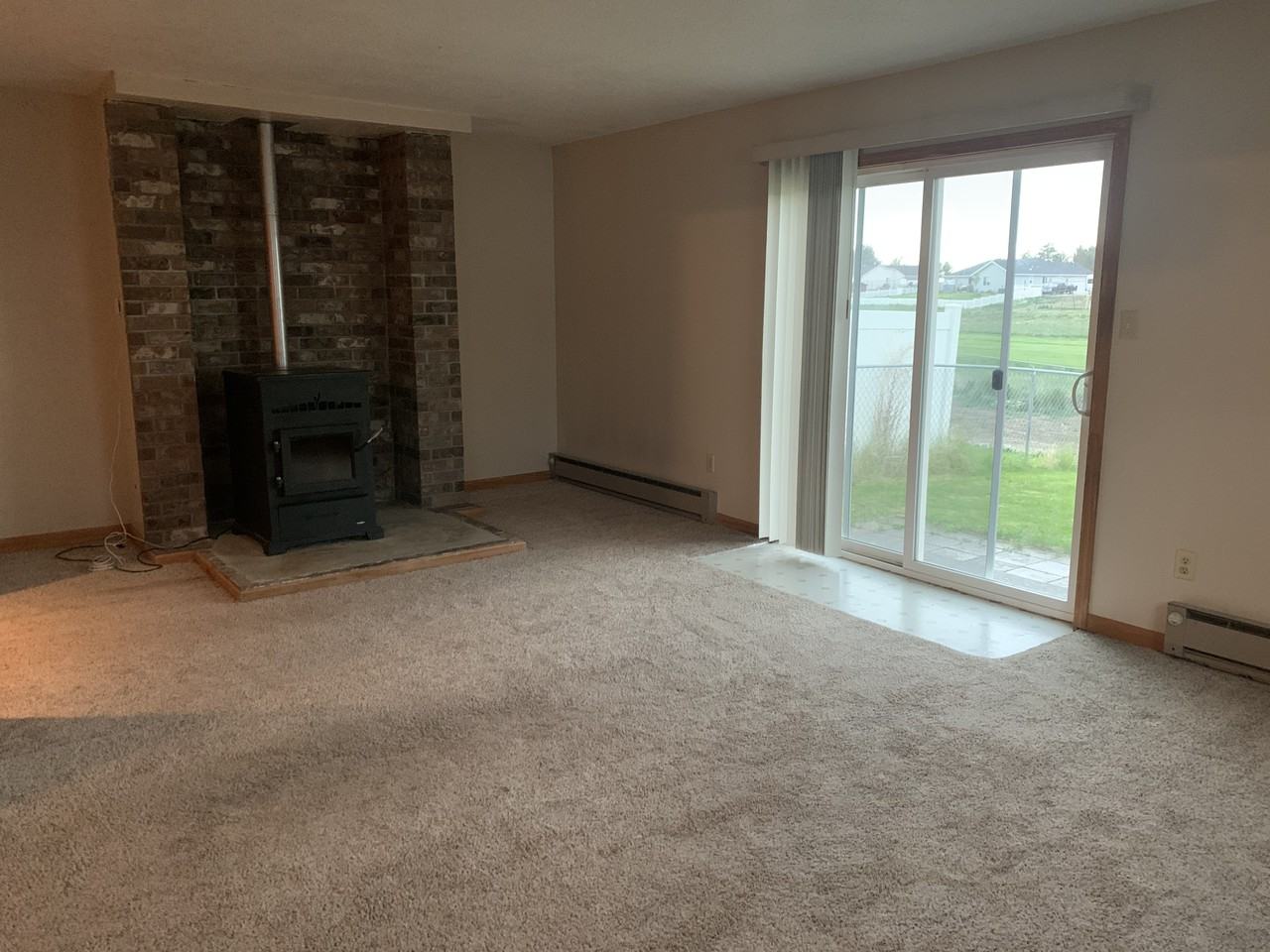 335 Parkchester Dr #2 - Photo 2 of 12