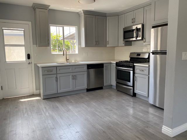 11140 Vanowen St - Photo 3 of 9