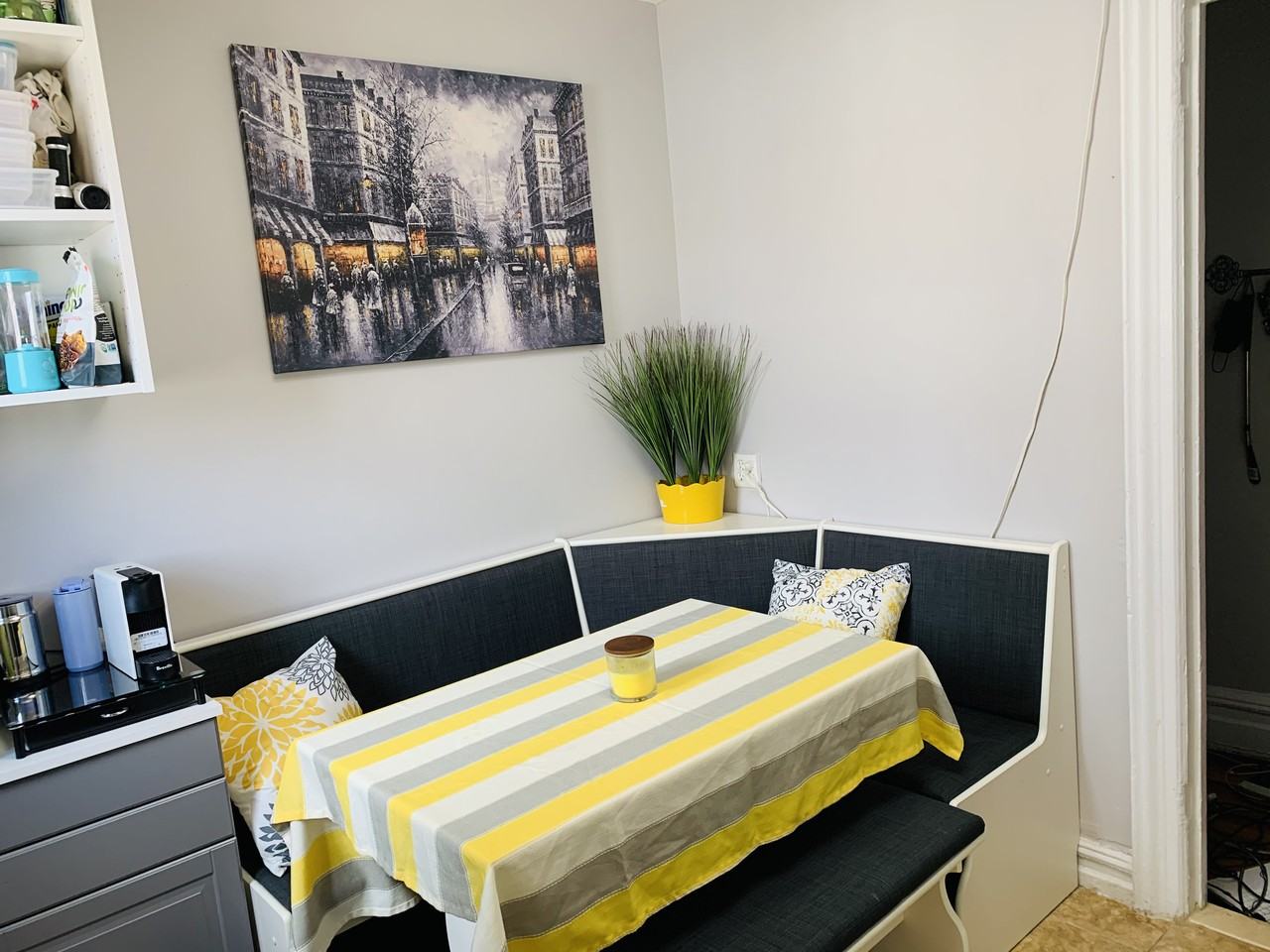 1514 West 8th Street - Photo 3 of 12