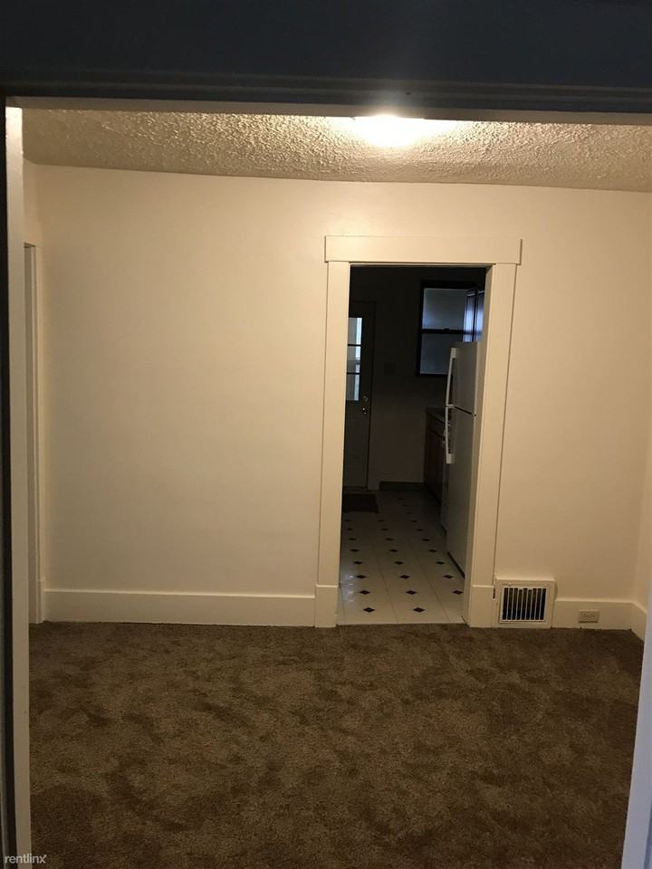 110 N Fremont Ave - Photo 2 of 6