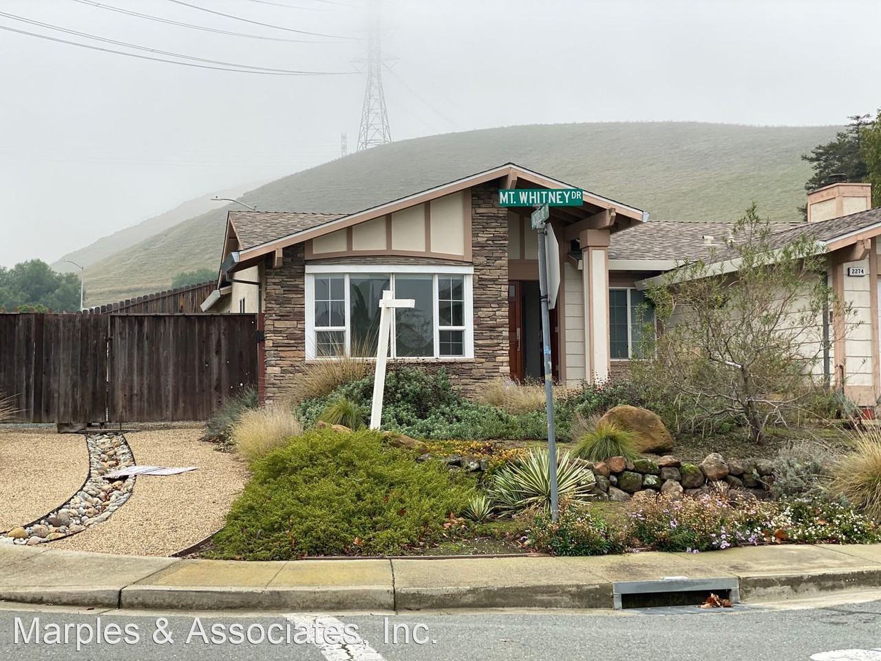 2274 Mount Whitney Dr - Photo 3 of 39