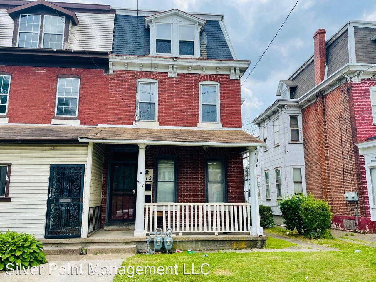 612 Highland Ave - Photo 2 of 18