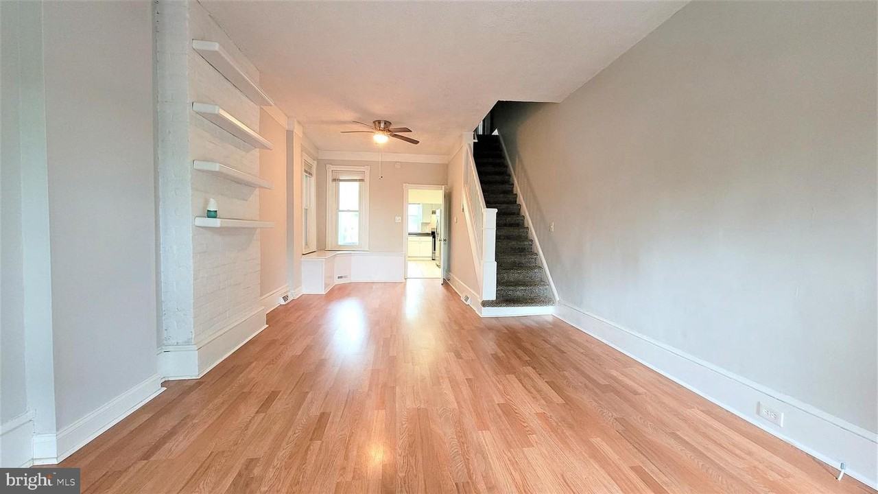 329 Jefferson St - Photo 2 of 10