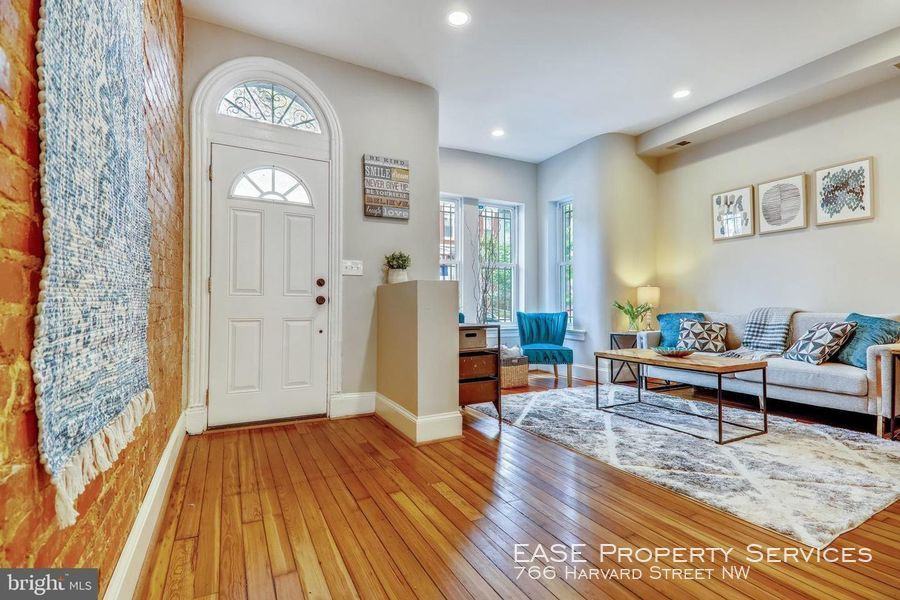 766 Harvard St Nw - Photo 2 of 32