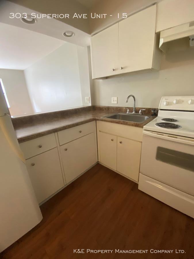 303 303 Superior Ave Unit #15