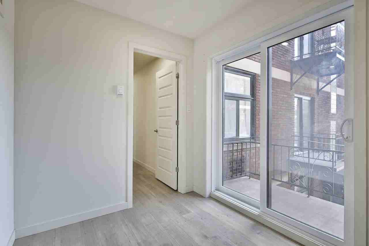 2183 Wilson - Photo 2 of 7