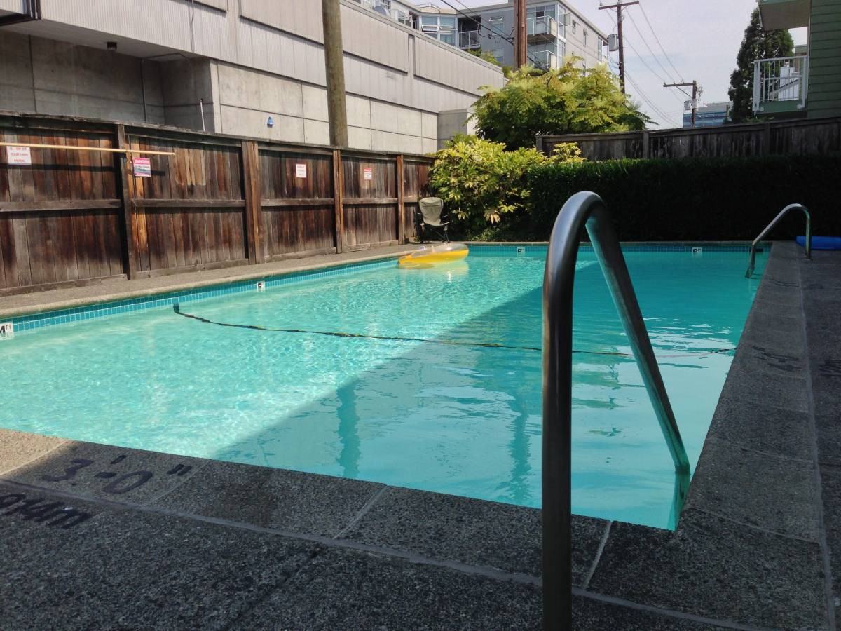 Tatlow Place Apartments - Photo 2 of 8