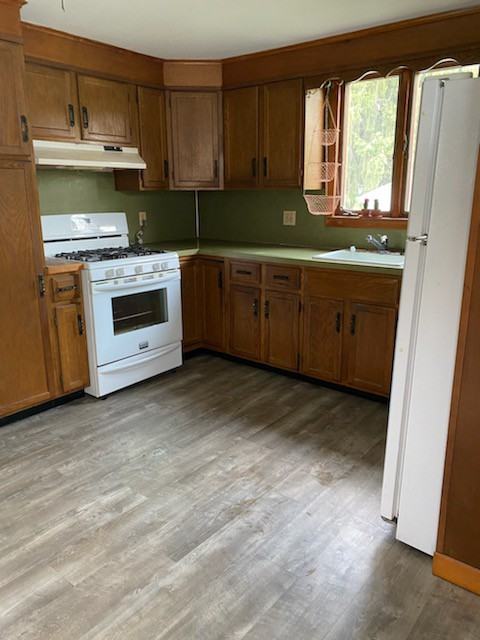 16 1st St - Photo 3 of 15