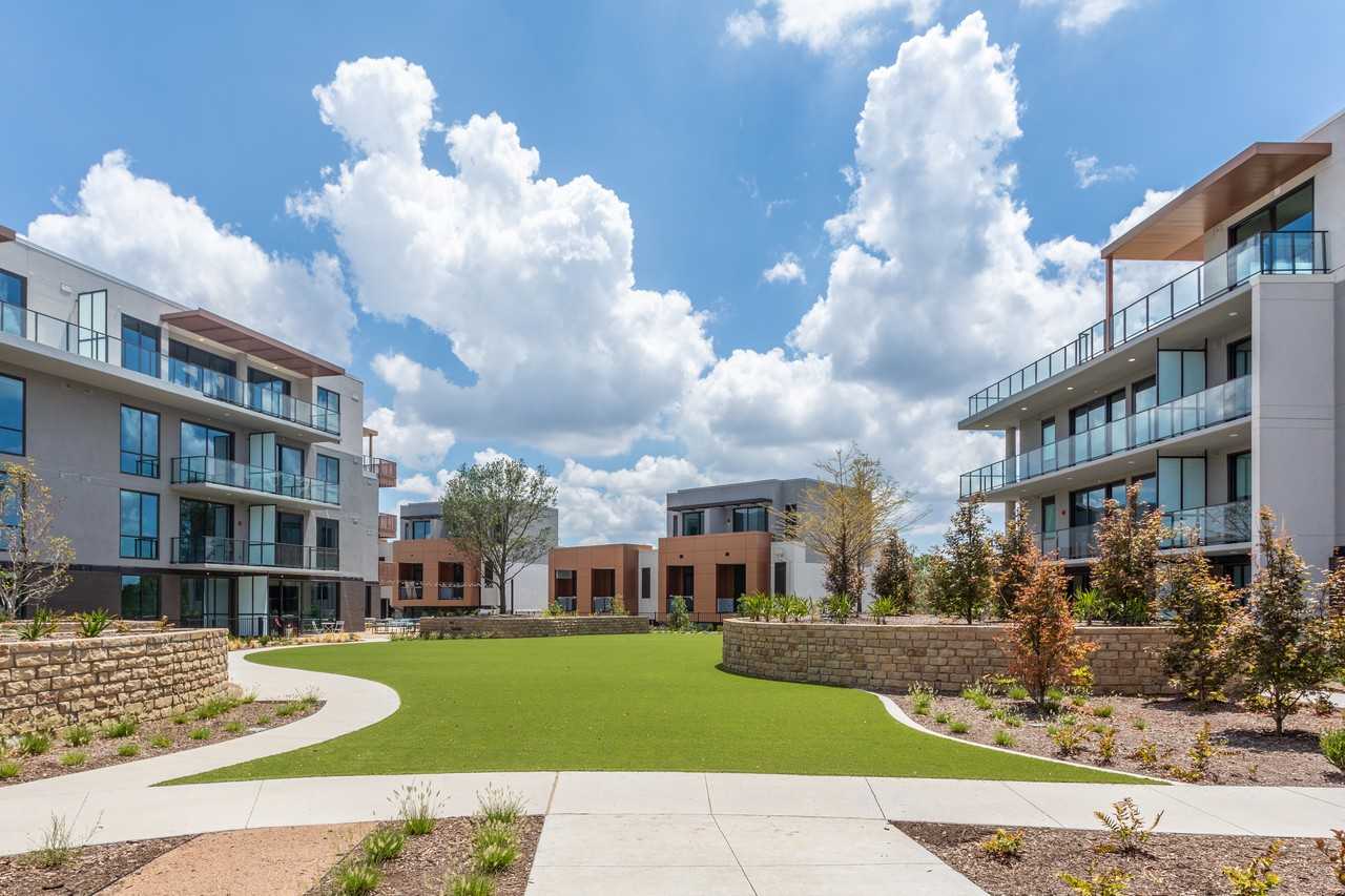 The Village Dallas - Photo 5 of 64