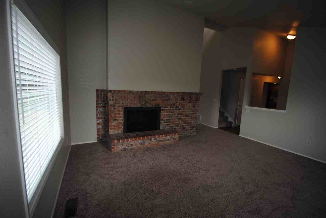 1920 Shattuck Ave S - Photo 3 of 15