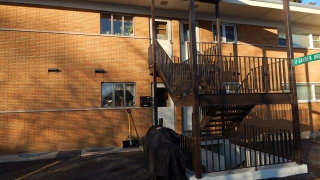 12 Garden Dr #5 - Photo 2 of 4