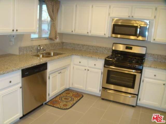 673 Salam Pl - Photo 3 of 11