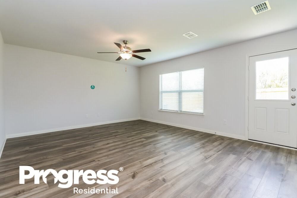 152 Holster Hollow Rd - Photo 3 of 16