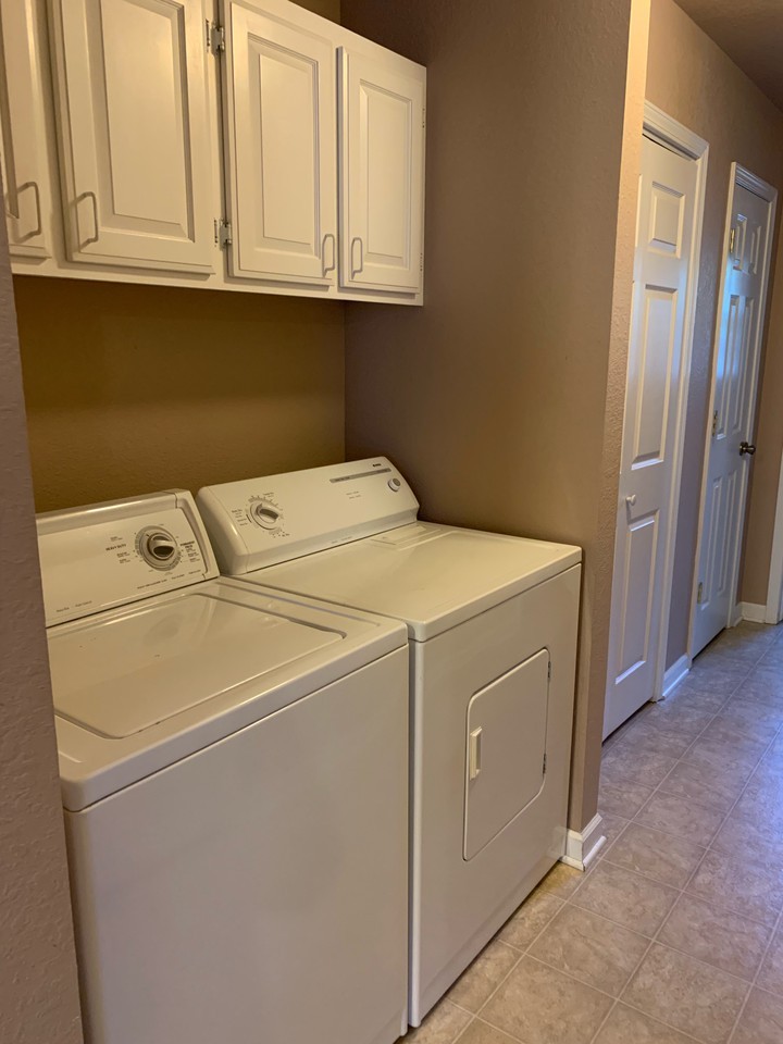 811 N 48th St #D - Photo 5 of 15