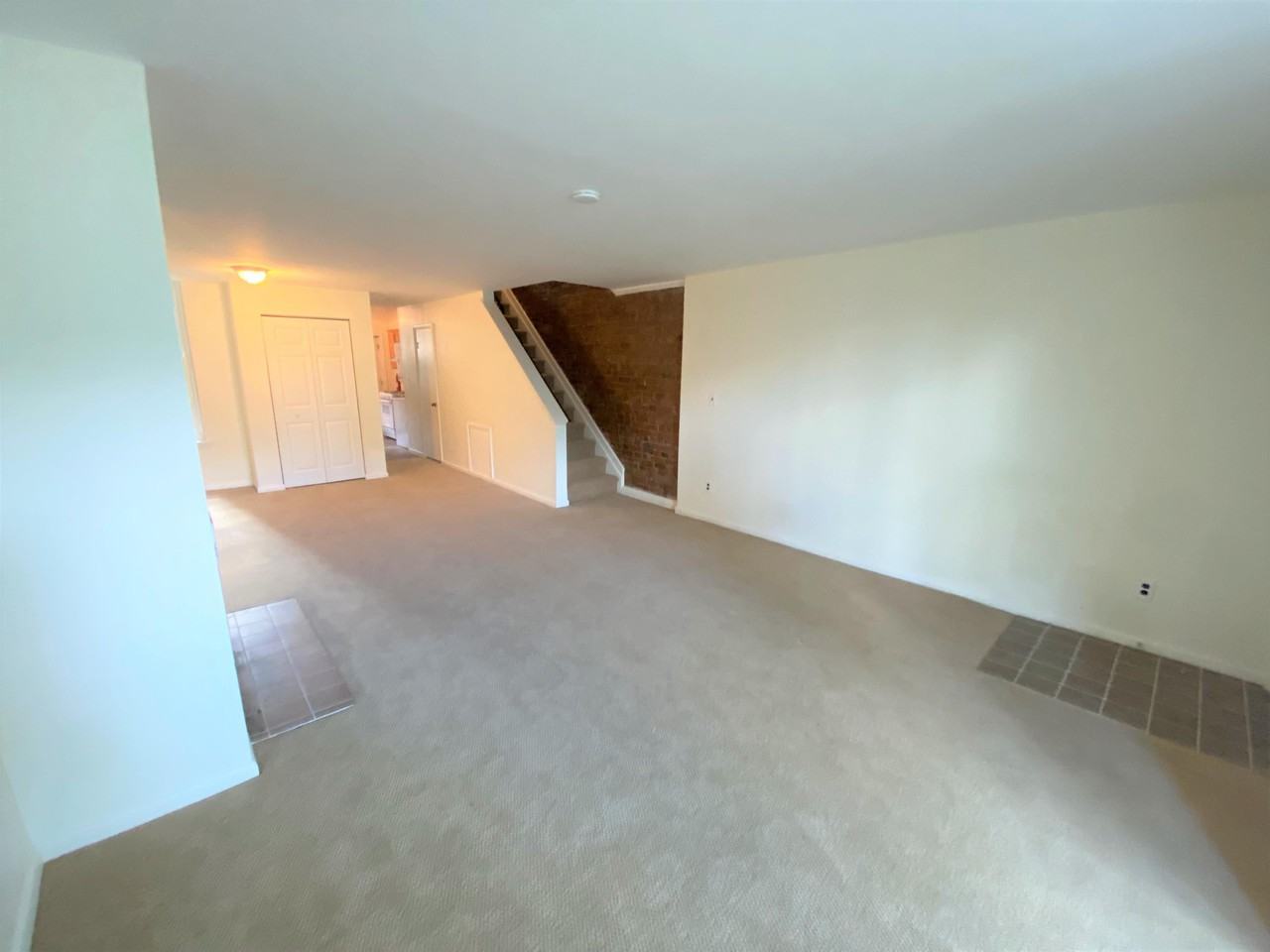 514 14th Street Northeast #1 - Photo 3 of 19