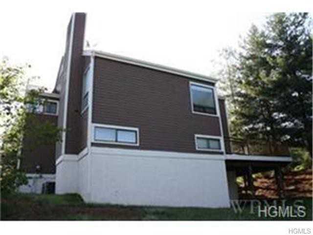 90 Highland Ln - Photo 3 of 11