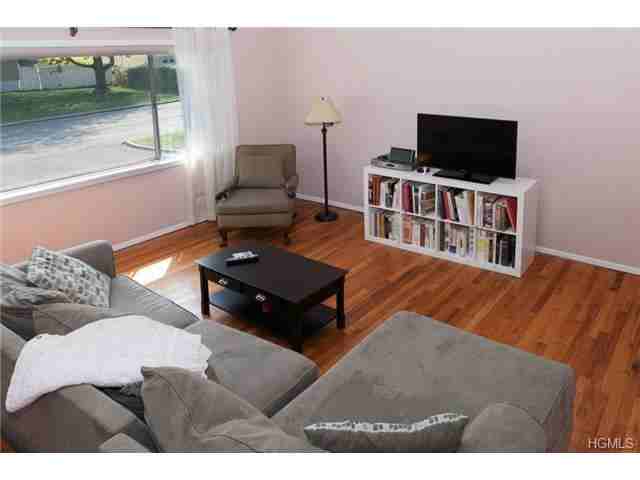 9 Crossbar Rd - Photo 3 of 15