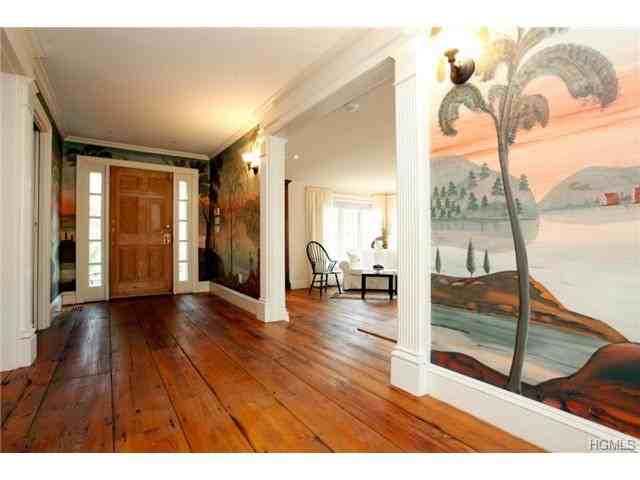 1380 Hunterbrook Rd - Photo 2 of 23