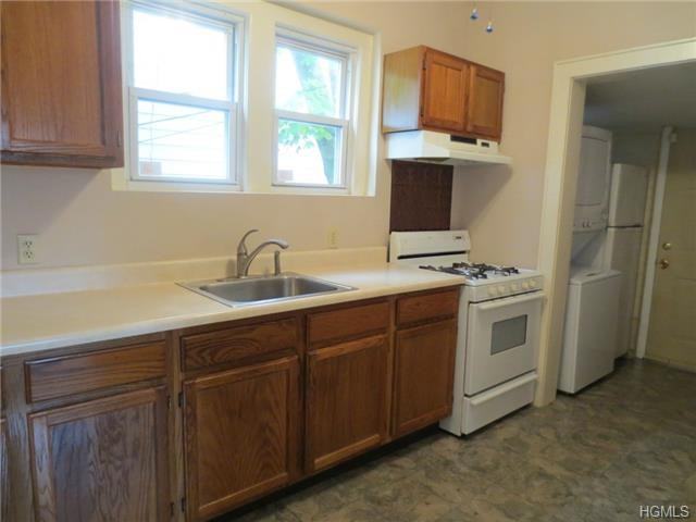 157 Hudson Terrace - Photo 3 of 16