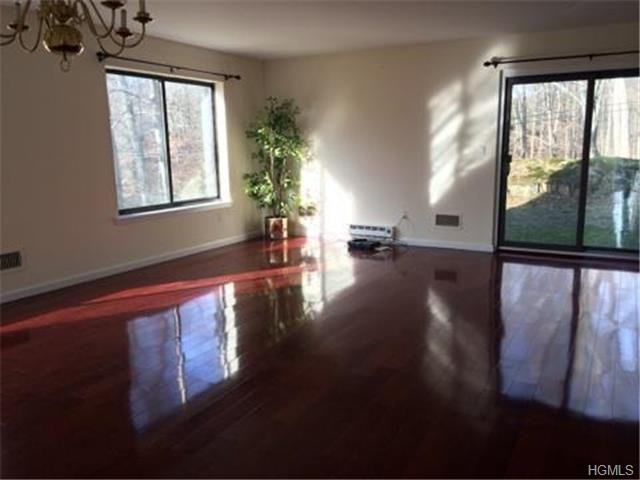 7 Wildwood Rd - Photo 3 of 6