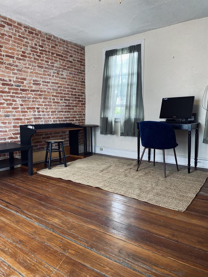 734 North Taylor Street #1