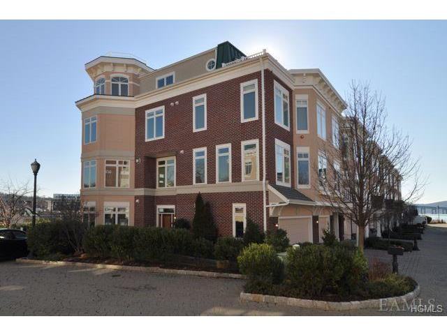 73 River St #73 - Photo 3 of 28