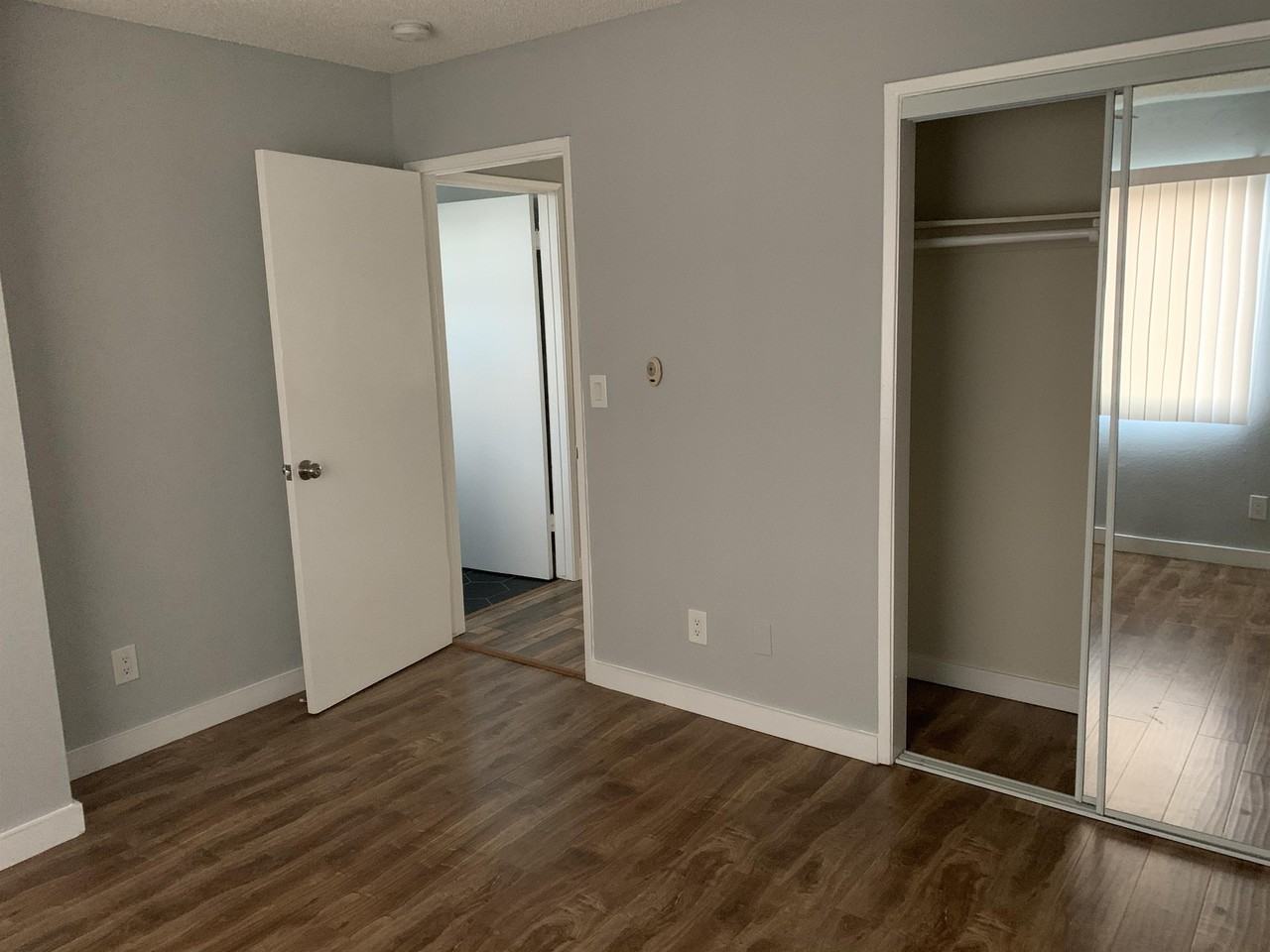 1243 Fedora St #5 - Photo 2 of 5