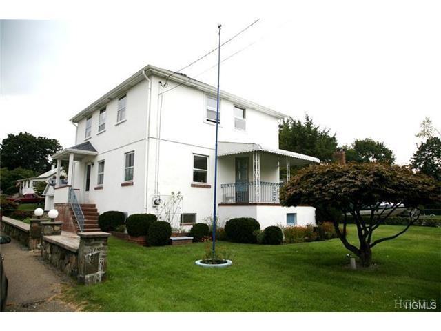 176 Broadway - Photo 2 of 14