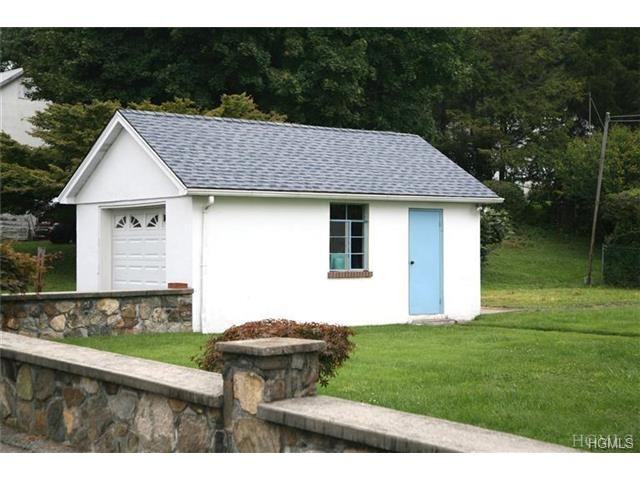 176 Broadway - Photo 3 of 14