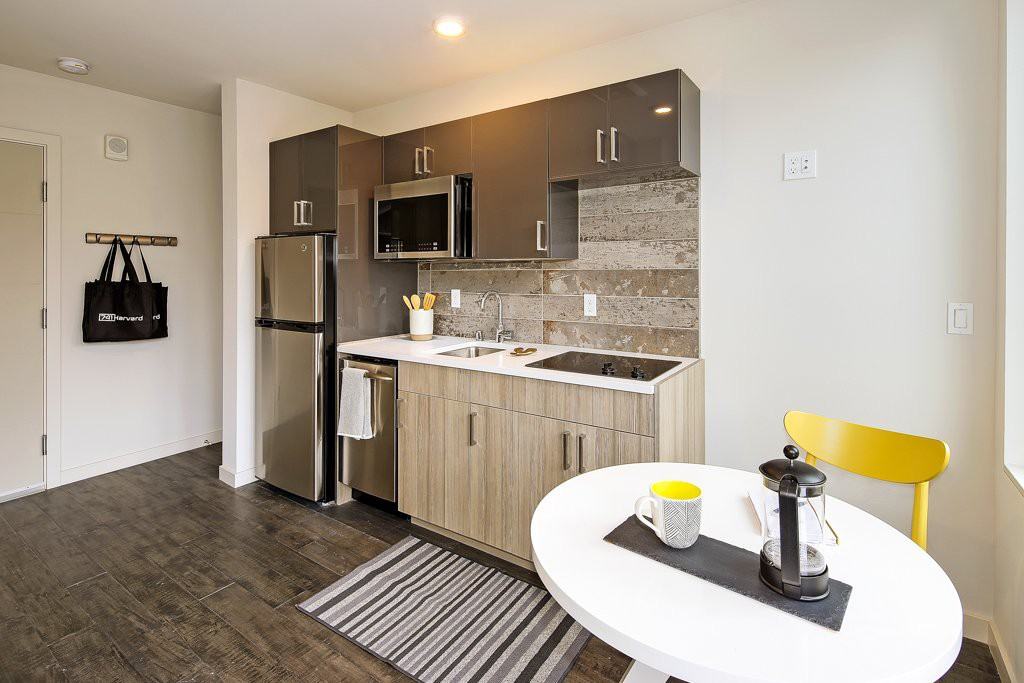 741 Harvard - Photo 3 of 29