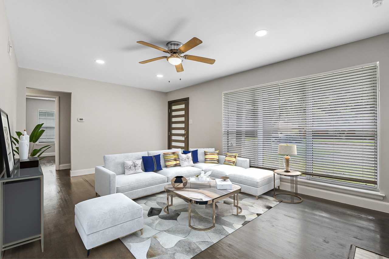 624 Scottsdale Drive - Photo 3 of 25