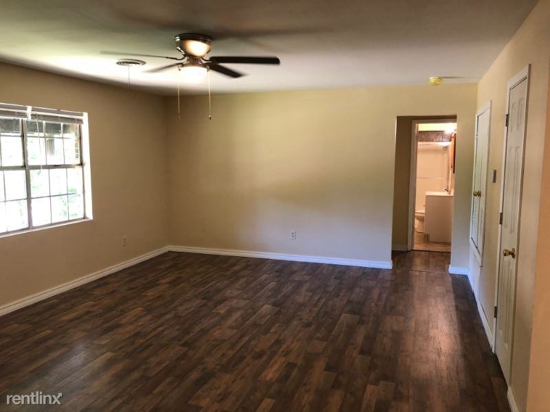 416 E K St - Photo 2 of 7