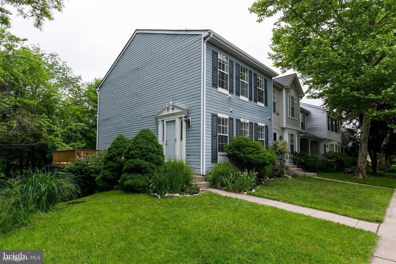 2012 Masters Dr - Photo 2 of 27