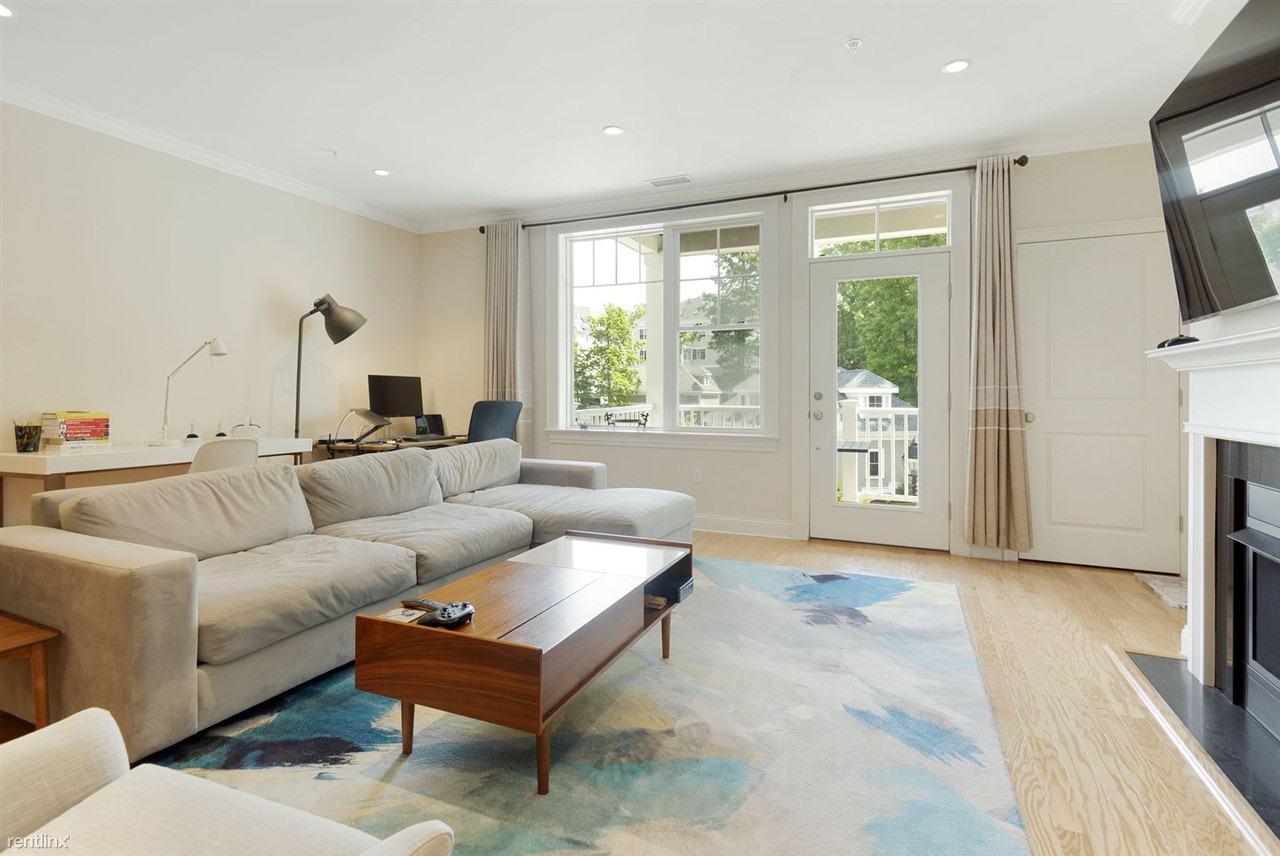 30 Taylor Dr #2001 - Photo 2 of 26