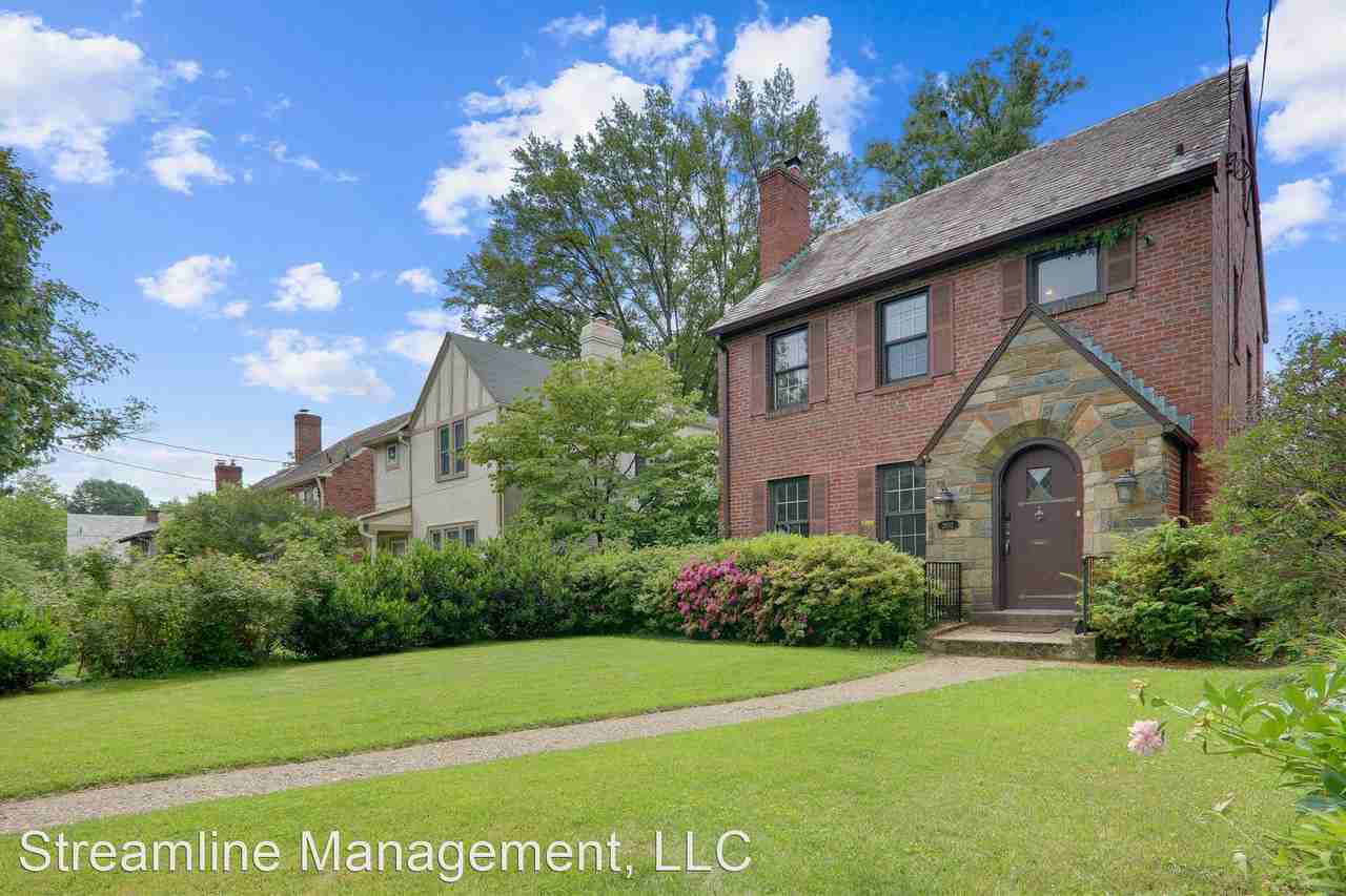 2932 Mckinley St Nw - Photo 2 of 27