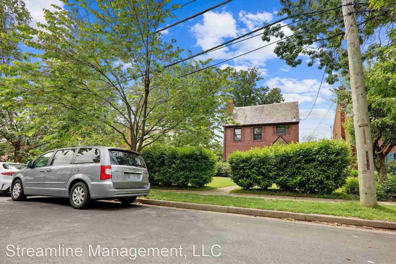 2932 Mckinley St Nw - Photo 3 of 27