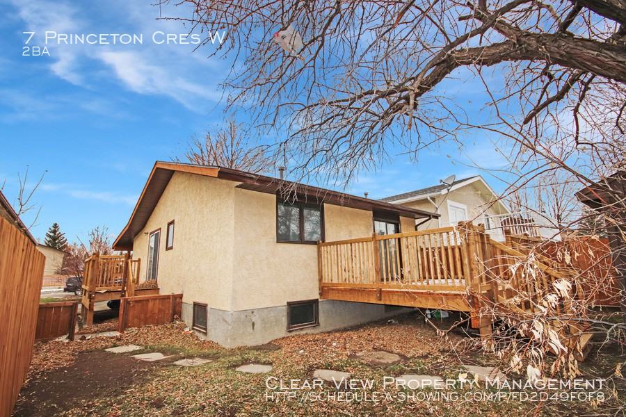 7 Princeton Cres W - Photo 2 of 14