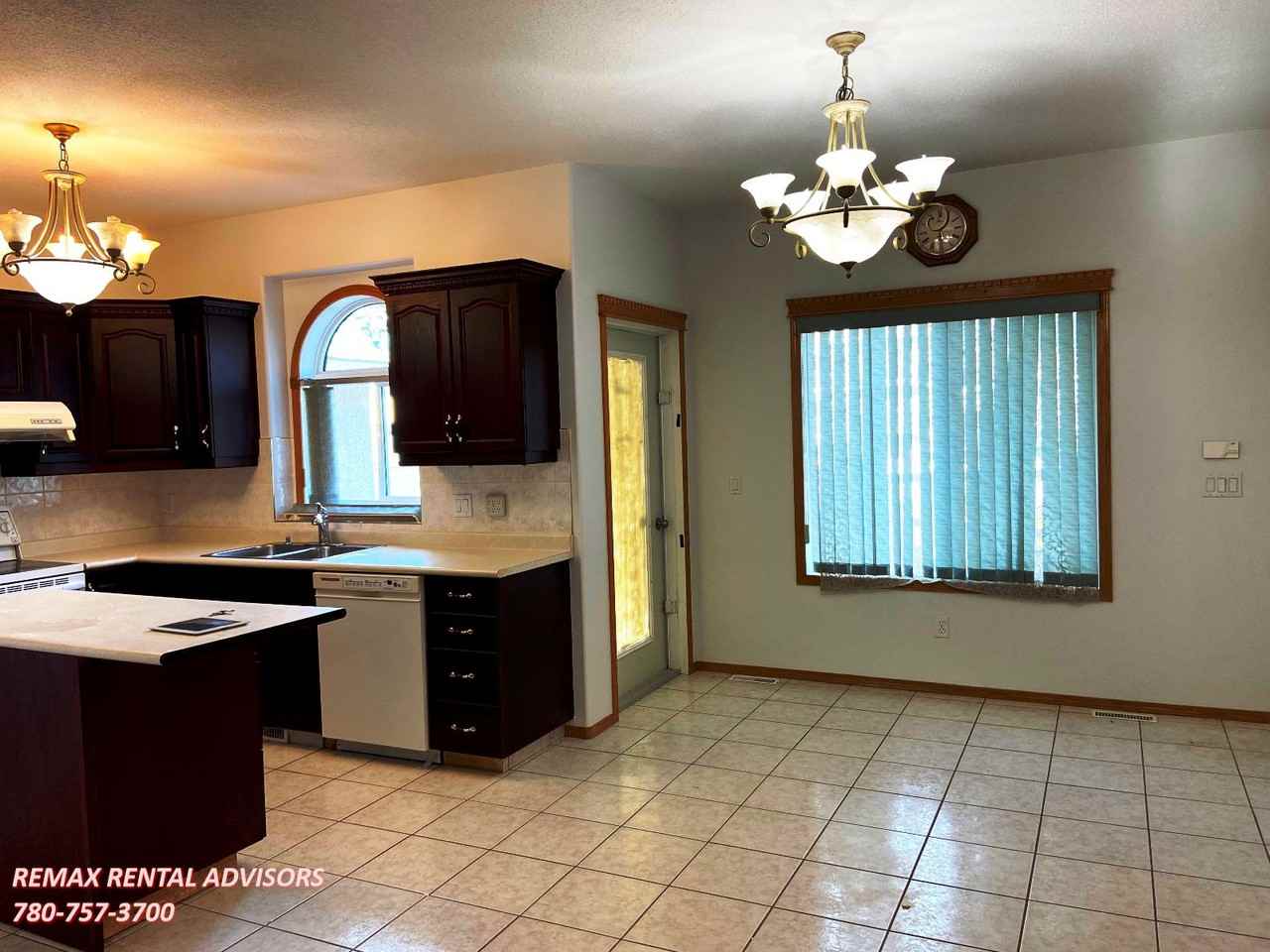 10623 103 St Nw - Photo 3 of 20