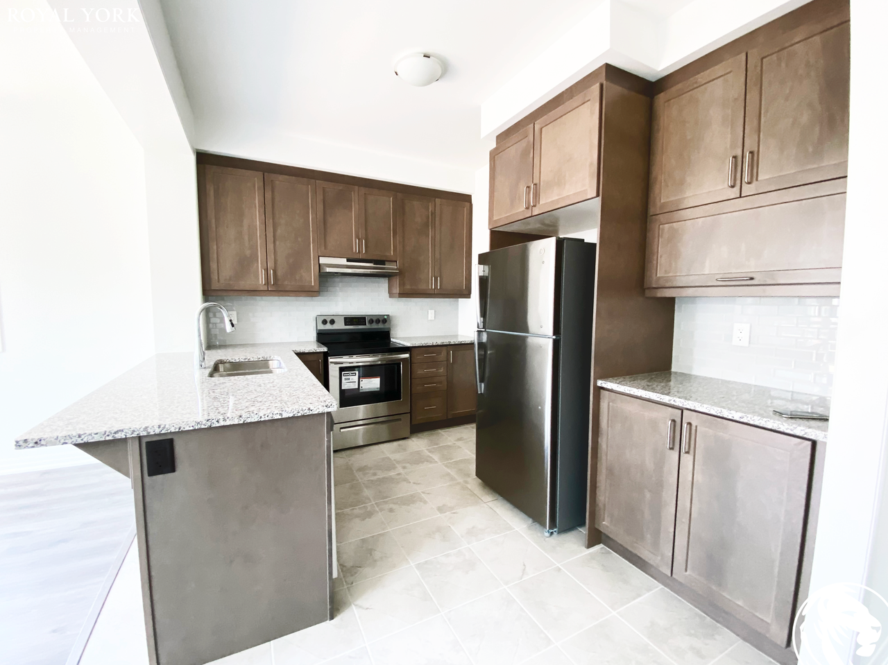 93 Grovewood Common - Photo 3 of 35