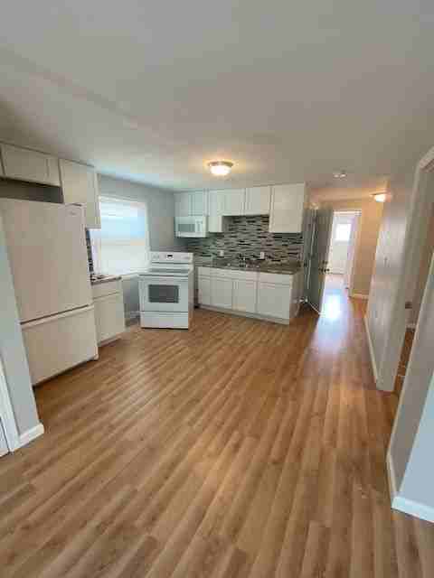 6223 W Leon Ter - Photo 2 of 8