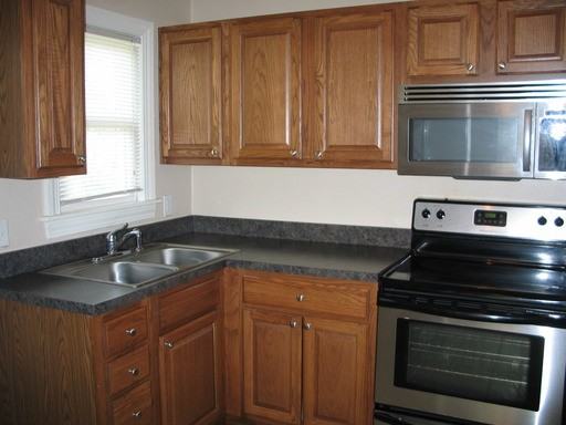 1033 MacArthur Dr - Photo 2 of 6