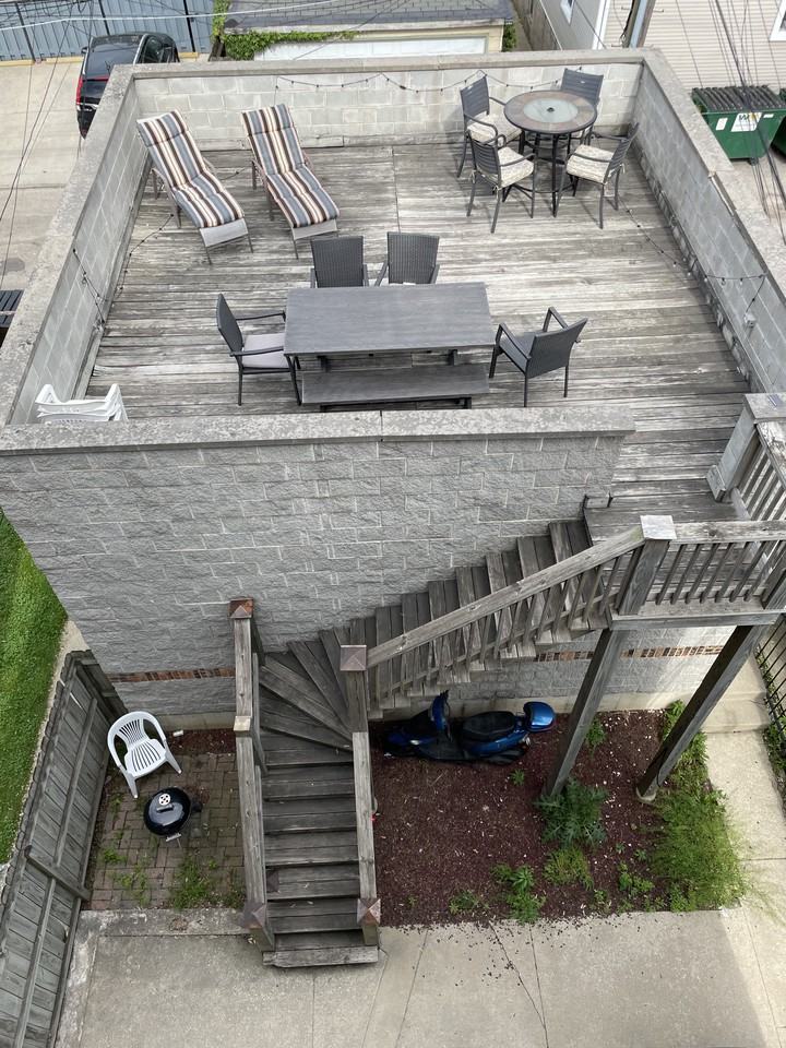 2333 North Janssen Avenue - Photo 2 of 14