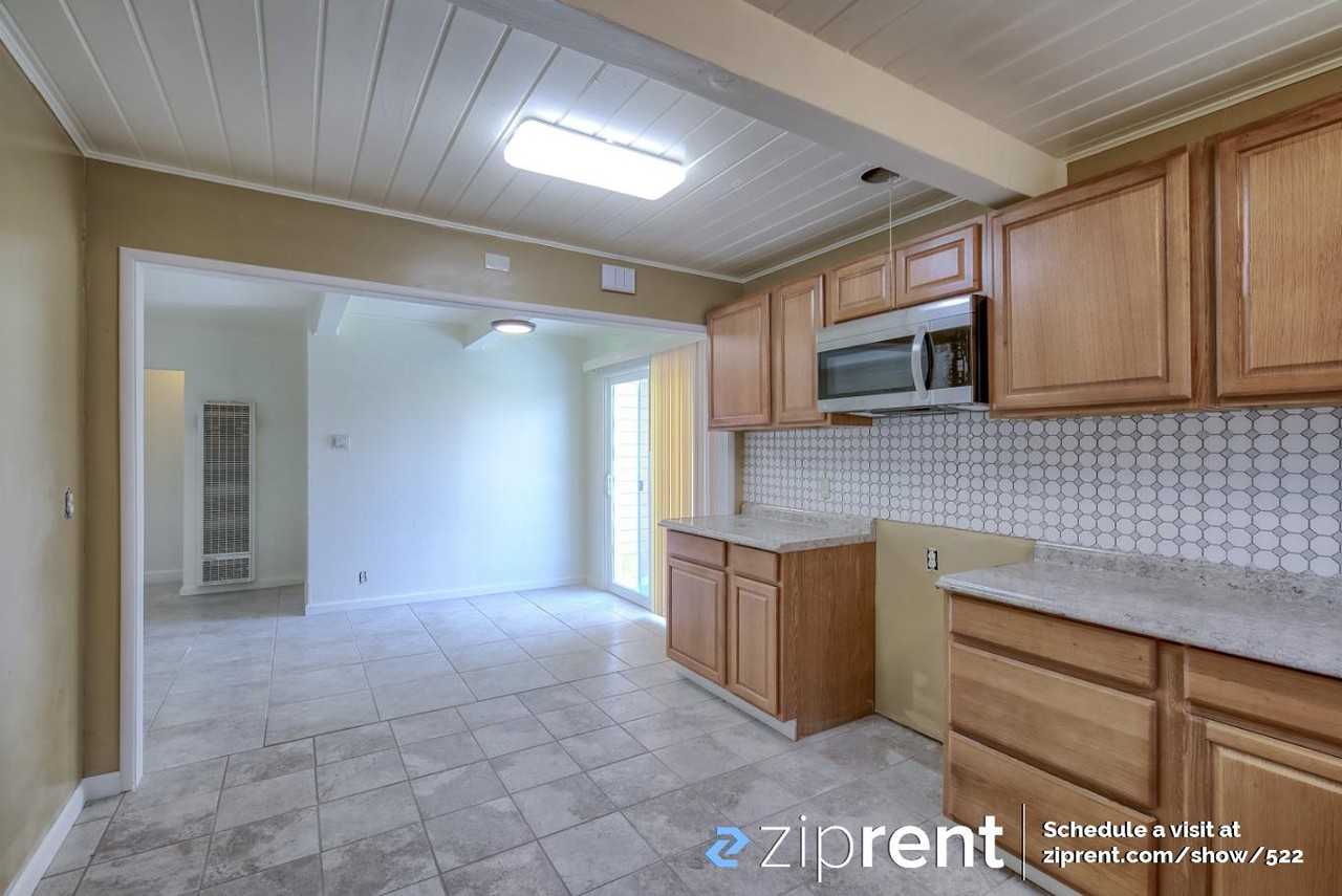 708 Williams Dr - Photo 3 of 7